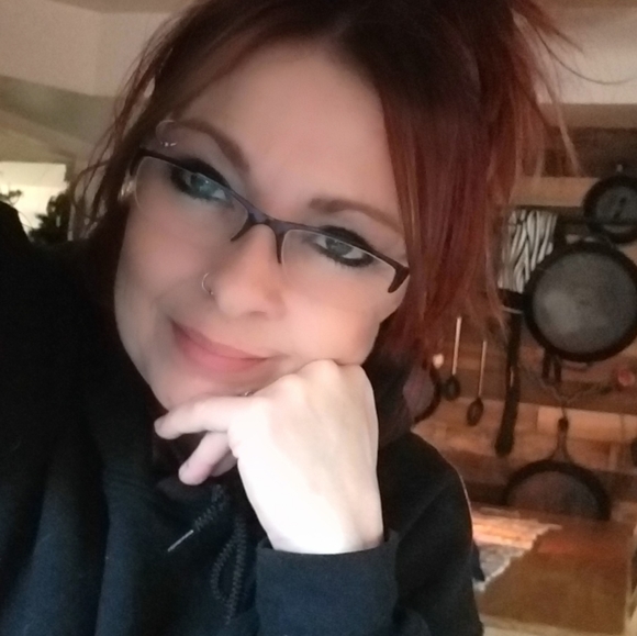 Meet your Posher, Tyra - Picture 1 of 1